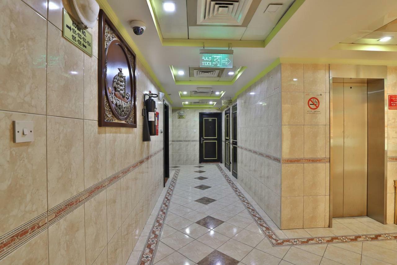 Oyo 261 Remas Hotel Apartment Dubai Exteriör bild